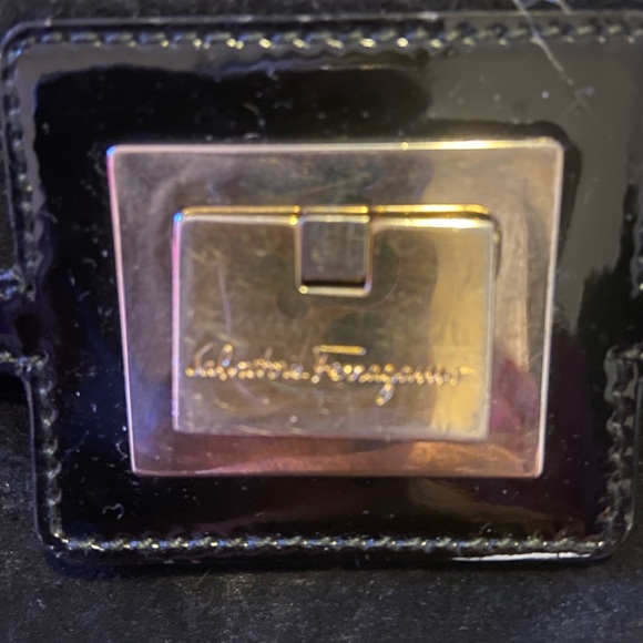 Salvatore Ferragamo vintage suede shoulder bag - Picture 9 of 9